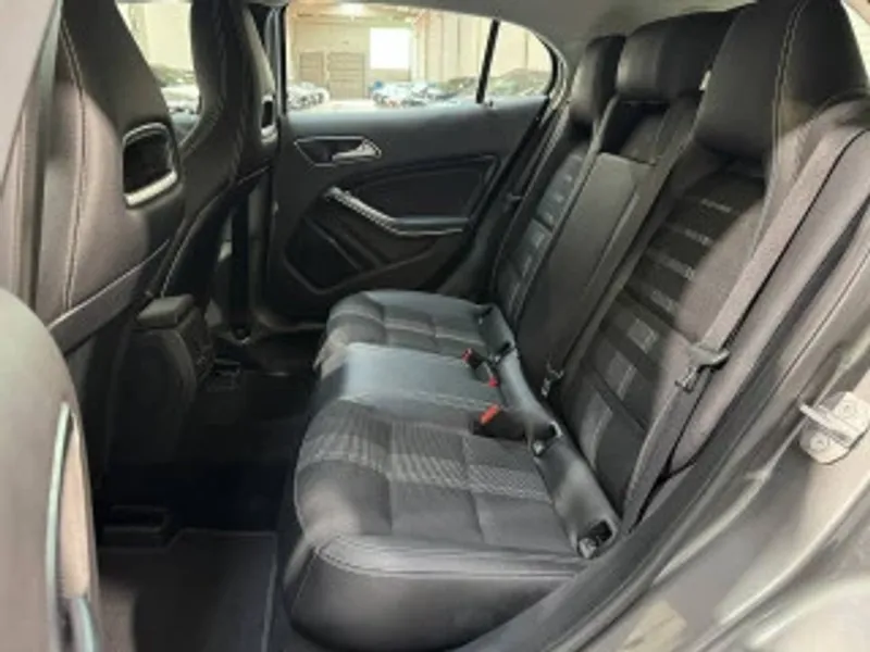 Mercedes-Benz Clase GLA GLA 180 AMG Line