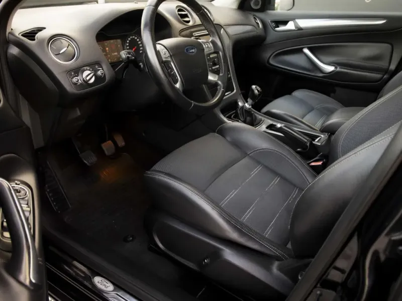 FORD MONDEO 1.8 TDCi Titanium