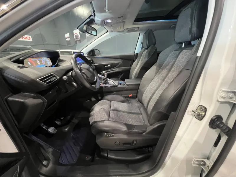 Peugeot 3008 allure 1.2 131cv