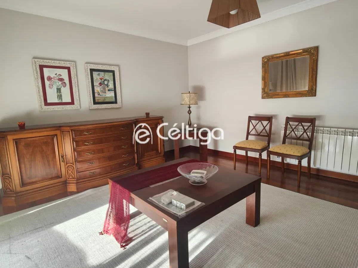 Perillo-Oleiros: Vivienda de 2 dormitorios con vistas