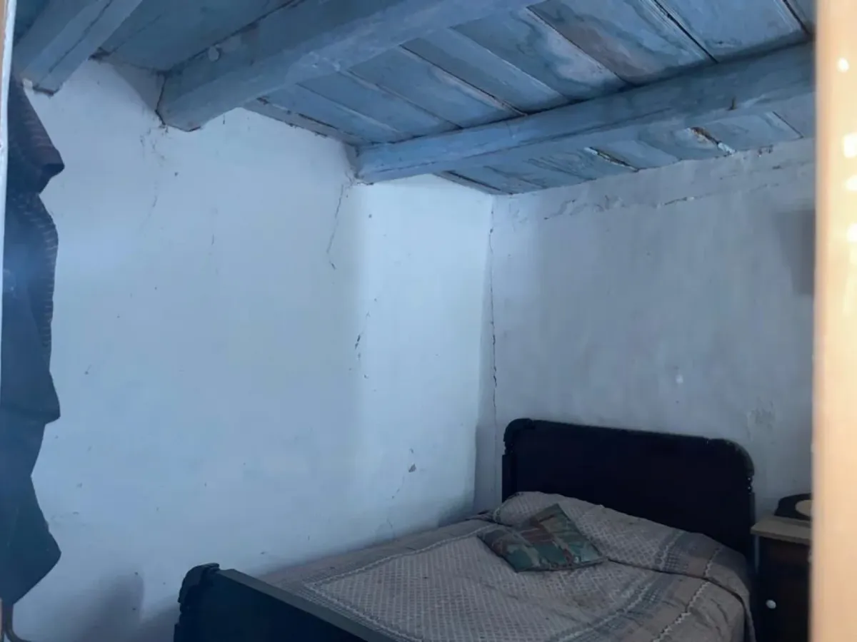 CASA CON PATIO PARA REFORMA INTEGRAL EN VALLECILLO (LEON)