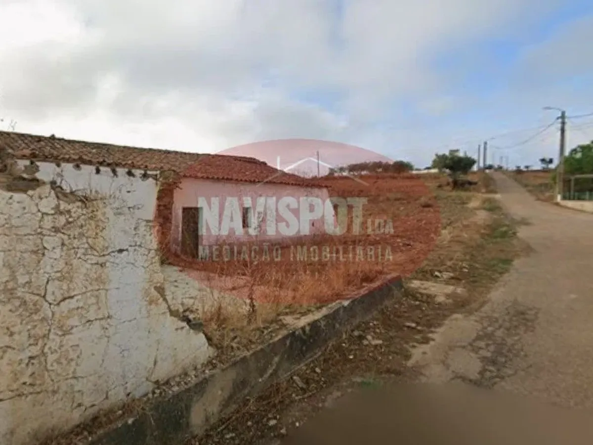 Ruina para recuperação em Casas Novas de Mares