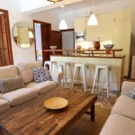 A two-apartment house on a quiet street, featuring a private pool 5