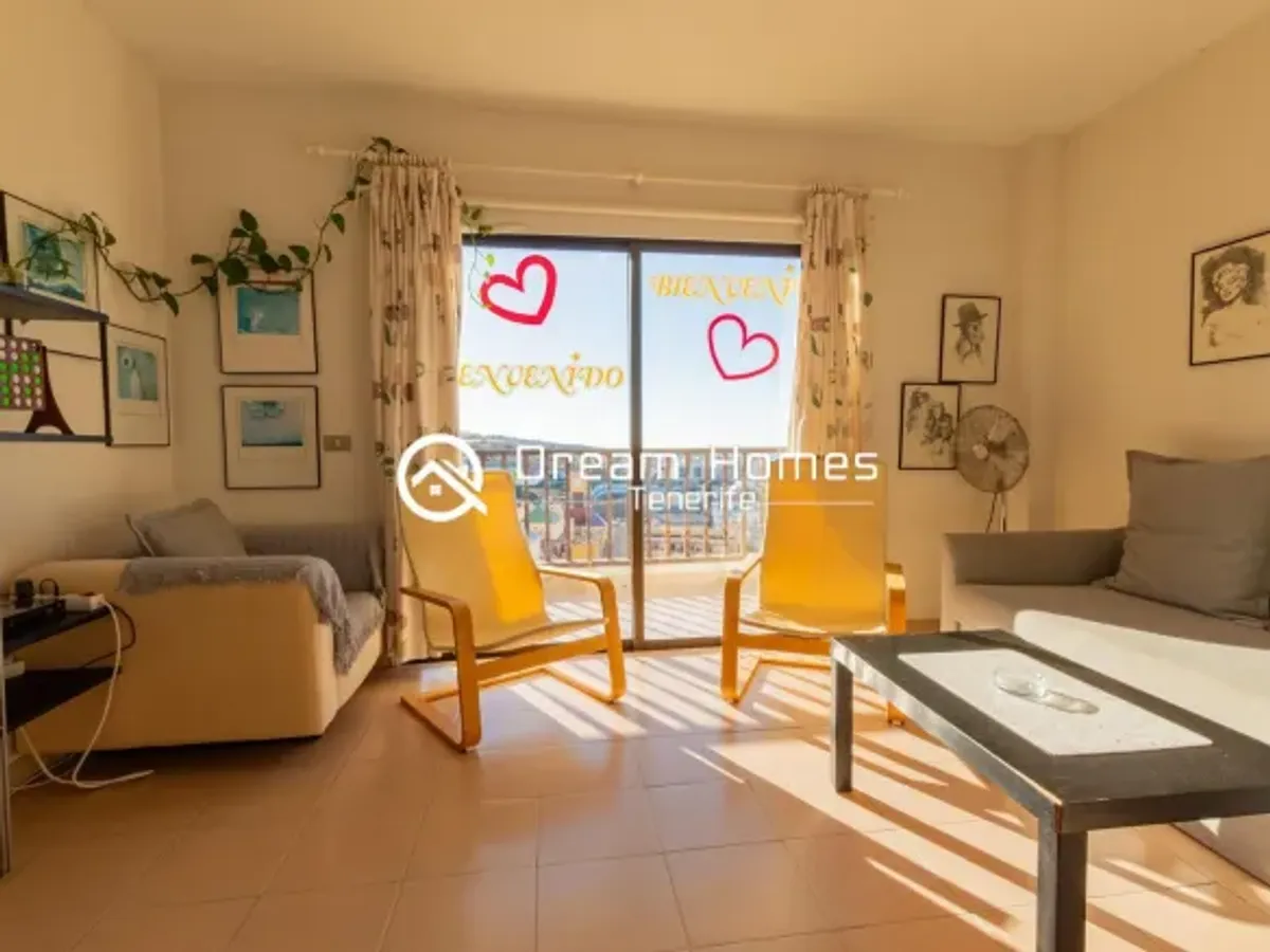 Bright & Airy Apartment with Sea Views