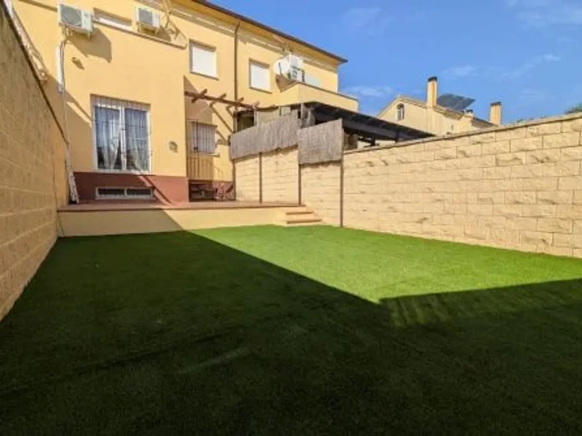 Casa adosada en Huelva, Aljaraque, alquiler