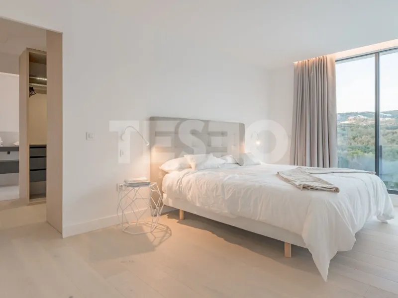 Fabulous Contemporary Style villa next to Valderrama Golf Course and facing a green protected zone.