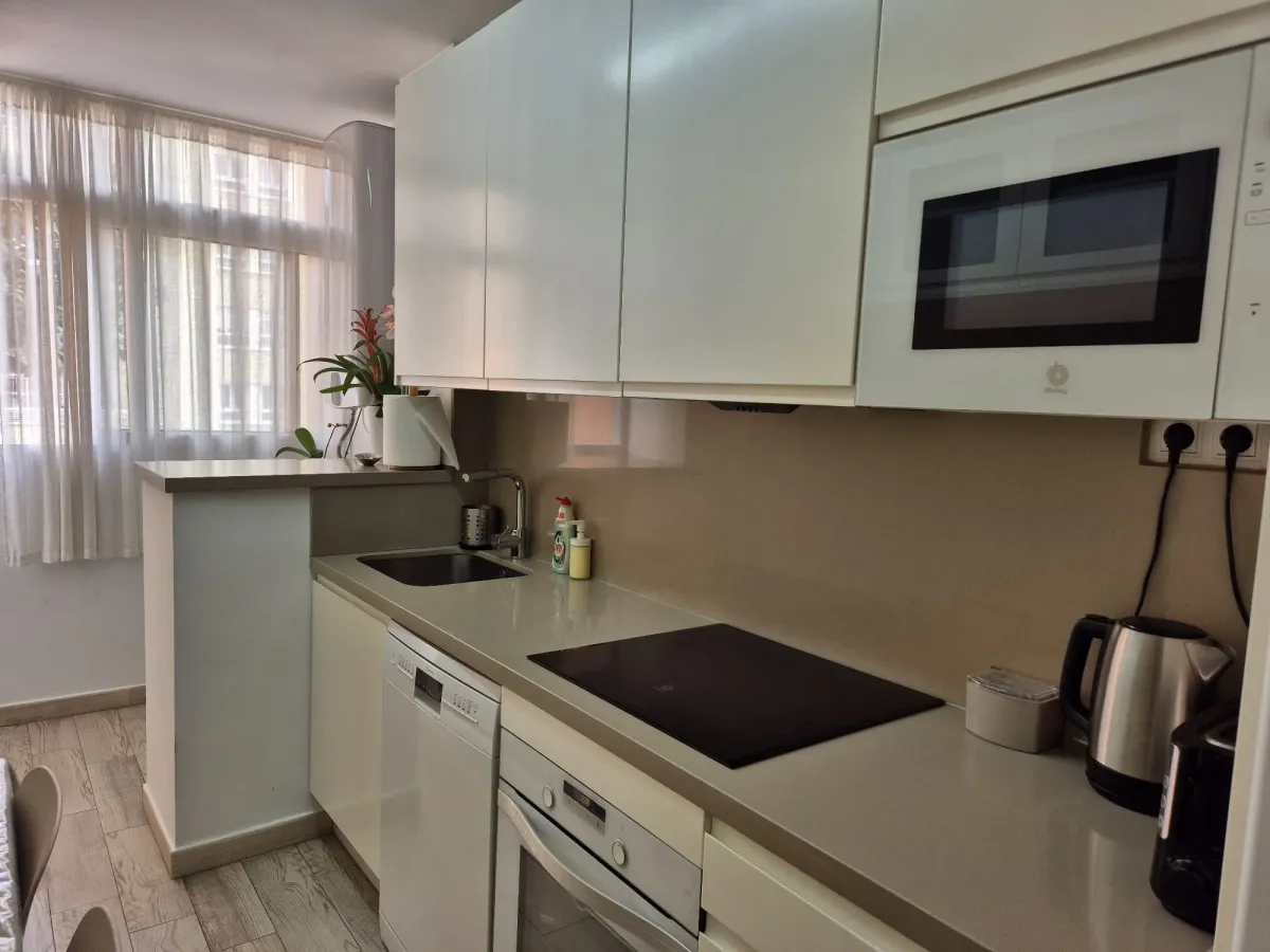 En Venta Piso Avenida de Sorolla, Torremolinos