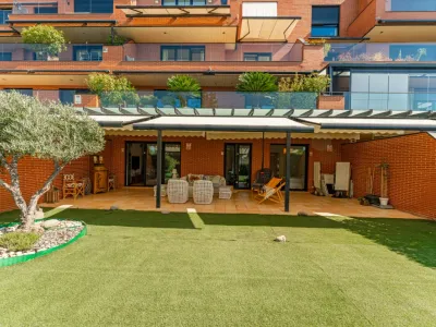 Impresionante bajo con jardín a la venta en Prado de Somosaguas – La Finca