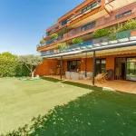 Impresionante bajo con jardín a la venta en Prado de Somosaguas – La Finca 2