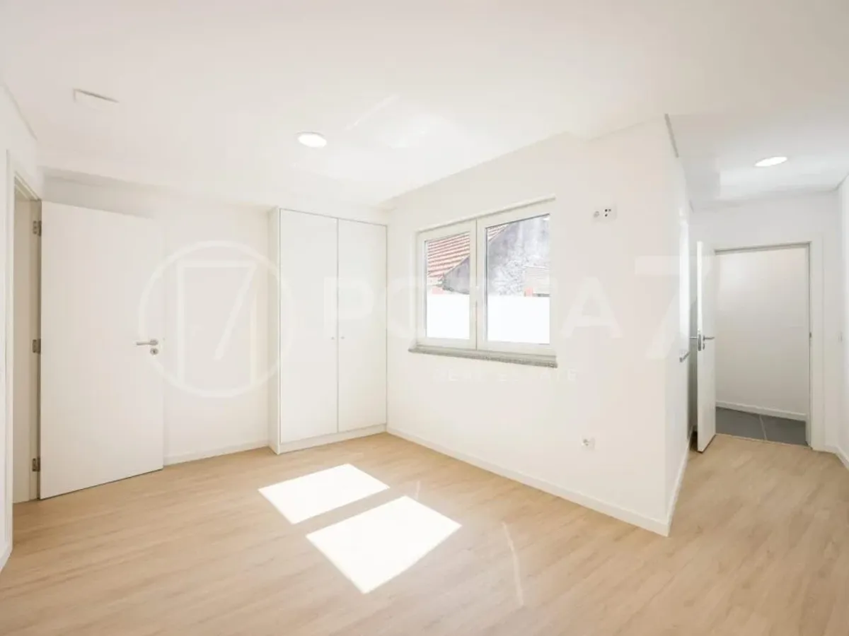 Andar Moradia T3 no Centro de Ílhavo – Pronta a Habitar e a Poucos Minutos das Praias e da Ria de Aveiro