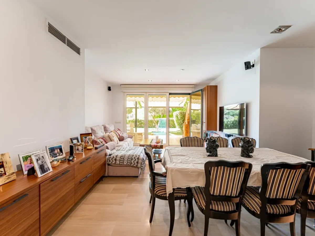 Impresionante bajo con jardín a la venta en Prado de Somosaguas – La Finca