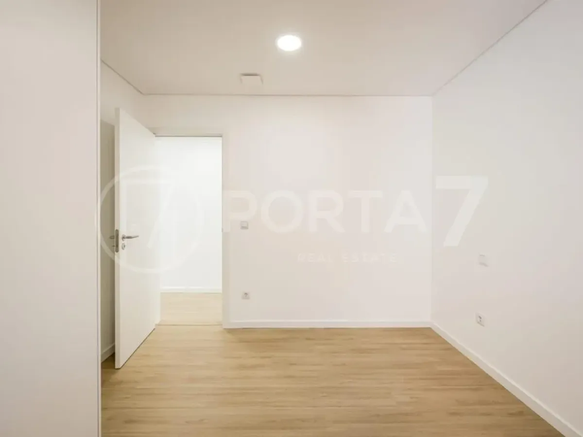 Andar Moradia T3 no Centro de Ílhavo – Pronta a Habitar e a Poucos Minutos das Praias e da Ria de Aveiro