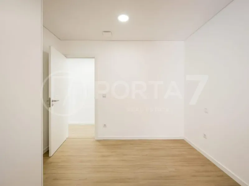 Andar Moradia T3 no Centro de Ílhavo – Pronta a Habitar e a Poucos Minutos das Praias e da Ria de Aveiro