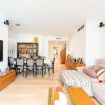 Impresionante bajo con jardín a la venta en Prado de Somosaguas – La Finca 13