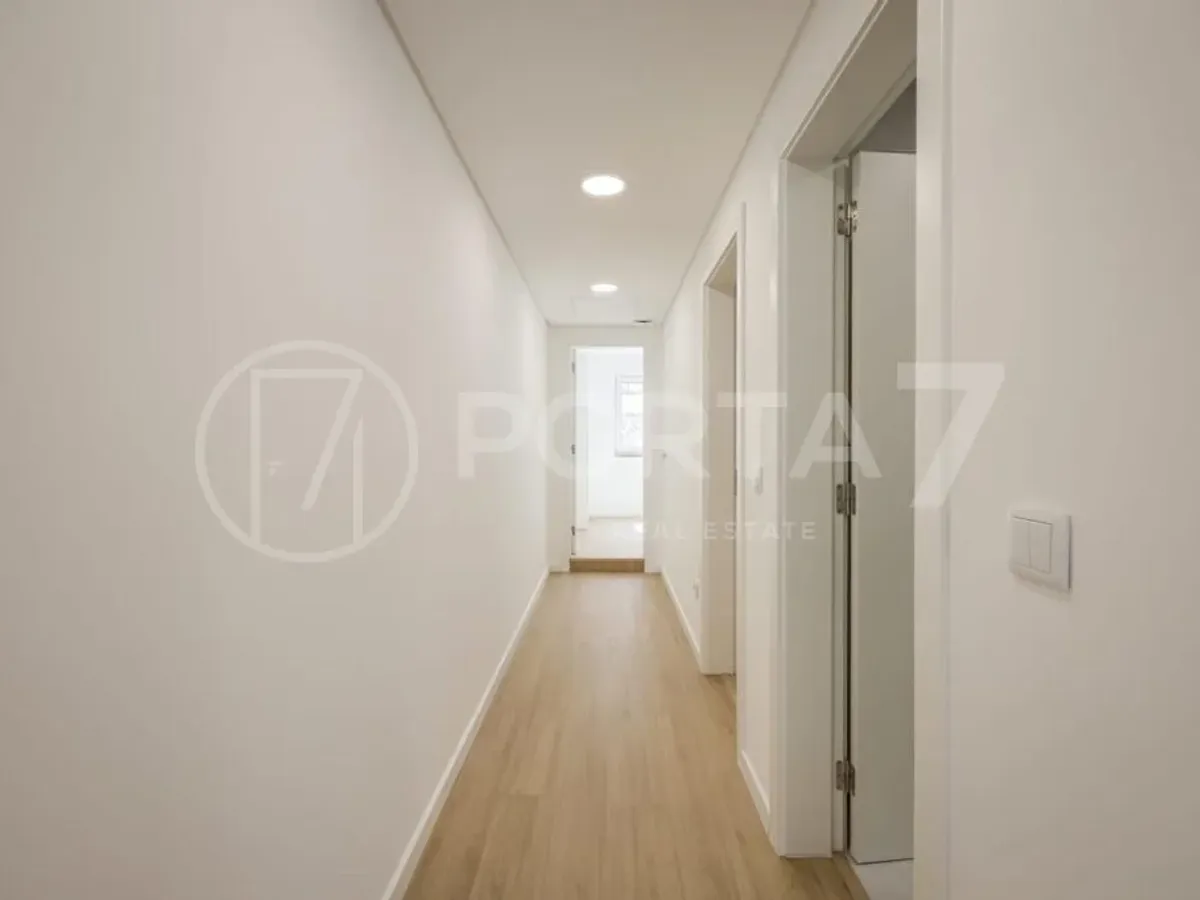 Andar Moradia T3 no Centro de Ílhavo – Pronta a Habitar e a Poucos Minutos das Praias e da Ria de Aveiro