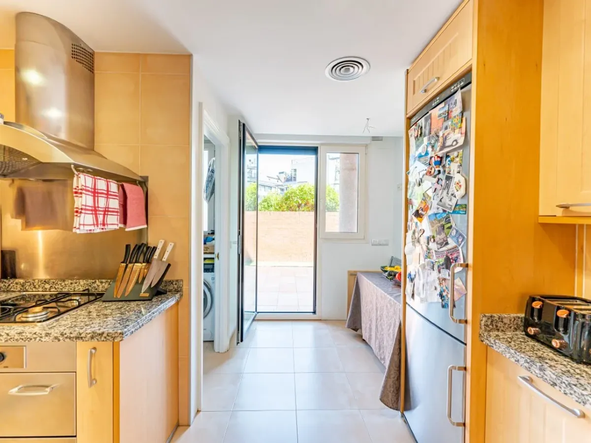 Impresionante bajo con jardín a la venta en Prado de Somosaguas – La Finca