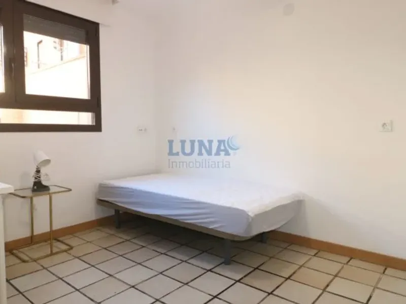 Edificio de 5 plantas con piscina en Getafe