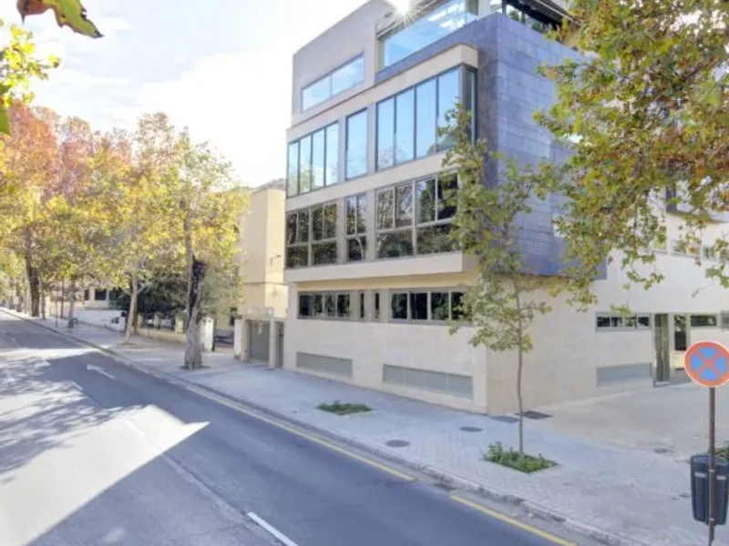 Piso en venta en Granada Paseo Del Salon