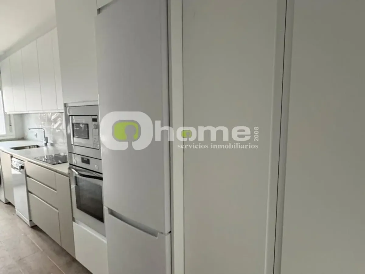 Chalet adosado nuevo a estrenar