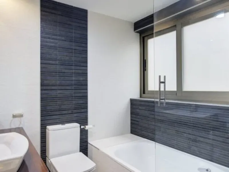 Piso en venta en Granada Paseo Del Salon