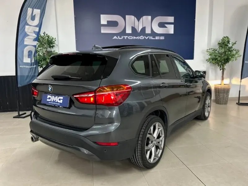 BMW X1 sDrive18i 5D Xline
