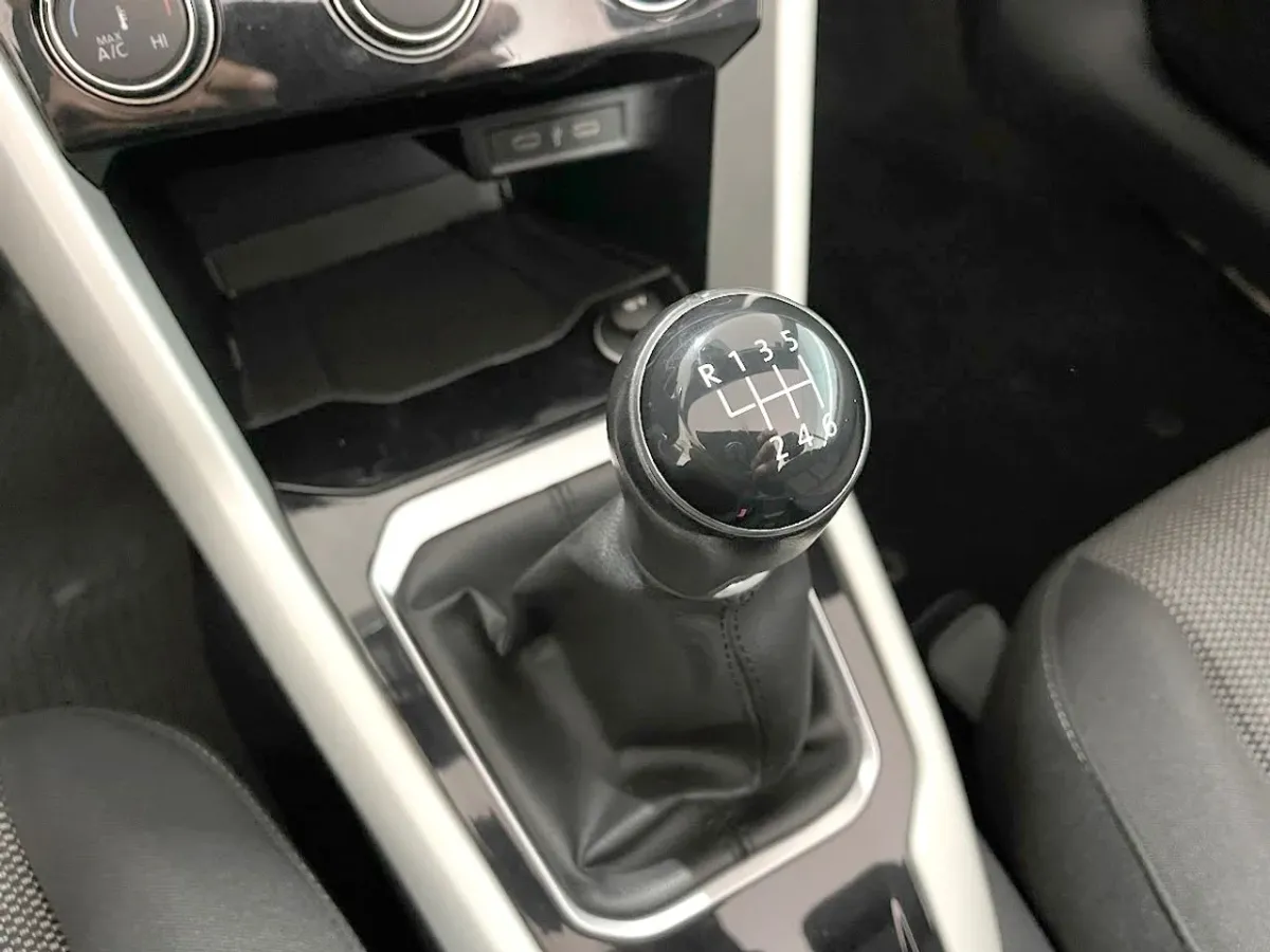 Volkswagen T-Roc Cabrio 1.0 TSI 85kW (115cv) Manual 6 vel G9847