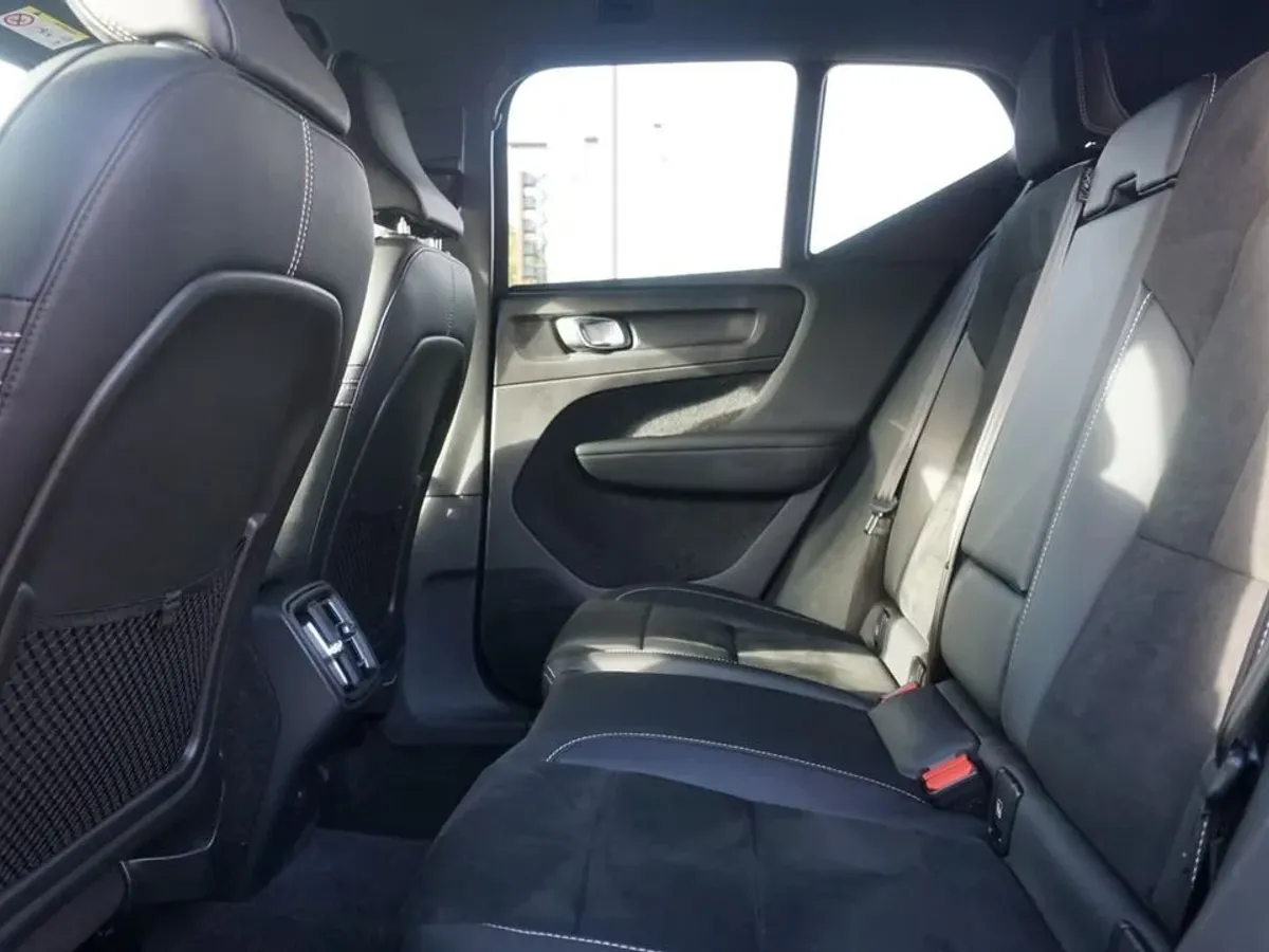 Volvo XC40 1.5 T5 Twin Recharge R-Design Auto G9892