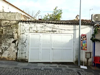 Garagem c/ 20m² no Centro de Alandroal