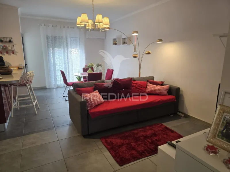 T2 com parqueamento no centro de Grândola