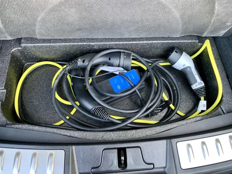 Land Rover Range Rover Evoque 1.5 P300e AWD R-Dynamic S Auto