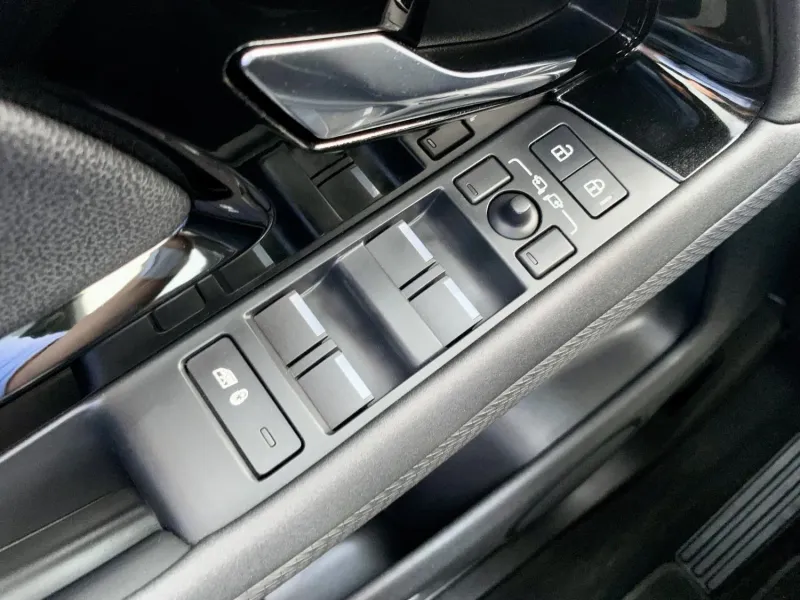 Land Rover Range Rover Evoque 1.5 P300e AWD R-Dynamic S Auto