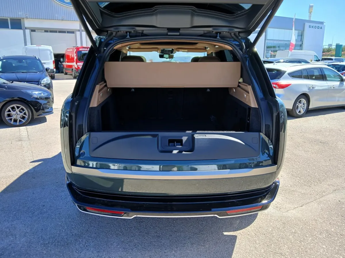 Land Rover Range Rover 3.0 P460e HSE