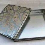 Lata metálica cinzenta 3