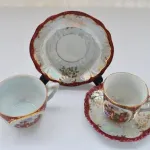 Conjunto de 2 chávenas antigas com pires  3