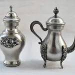 2 miniaturas em estanho  1