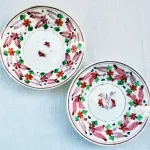 2 taças de porcelana antigas com muito uso  1