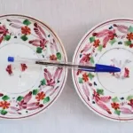 2 taças de porcelana antigas com muito uso  5