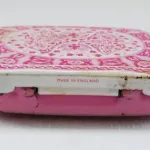 Pequena caixa metálica para comprimidos 3