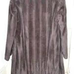 Casaco comprido de pele sintética dos anos 60  6