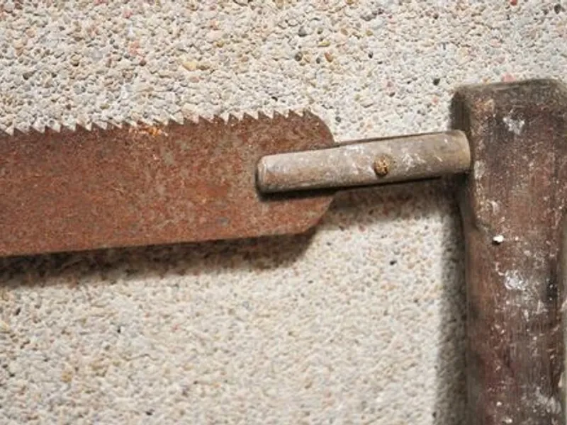 Serrote antigo de carpinteiro ou de 2 pessoas