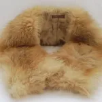 2 golas de pele verdadeira  2