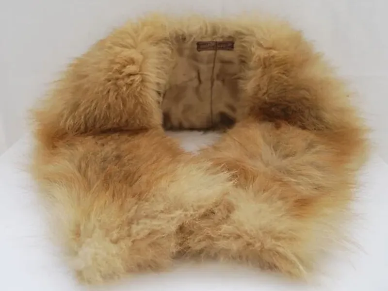 2 golas de pele verdadeira 