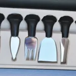 Conjunto de acessórios para servir queijos  1