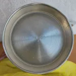 Bule metálico com 14 cms  6