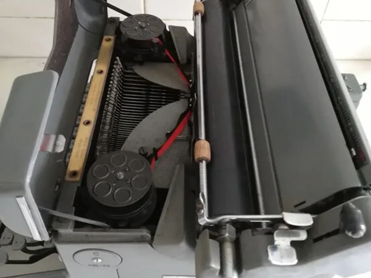 Máquina de escrever IMPERIAL 65 vintage typewriter