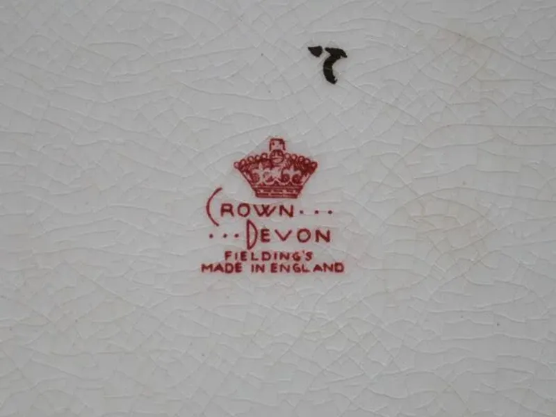 Torteira de porcelana Crown Devon Field