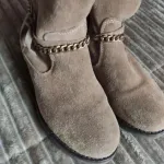 Botas camurça castanhas 5