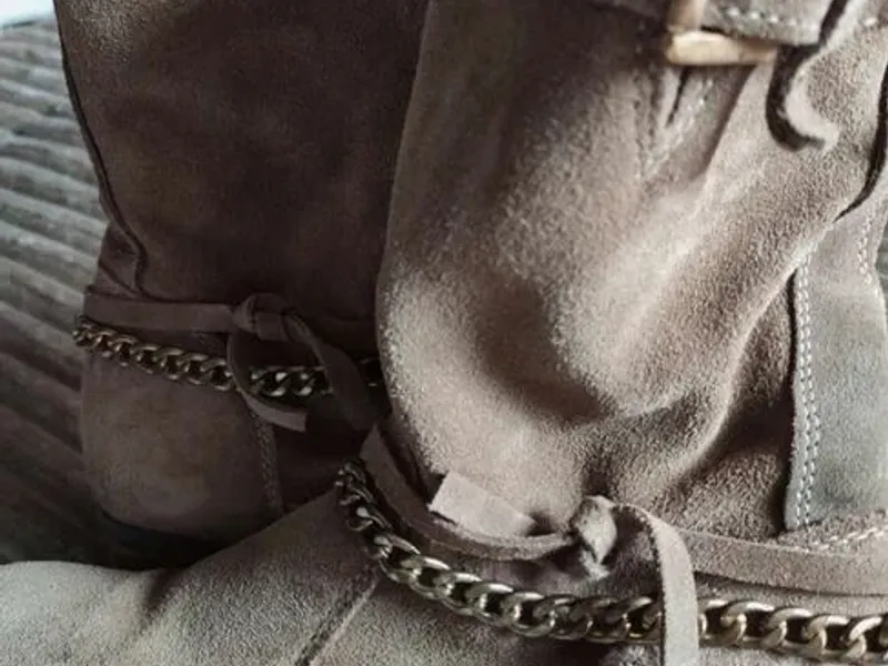 Botas camurça castanhas