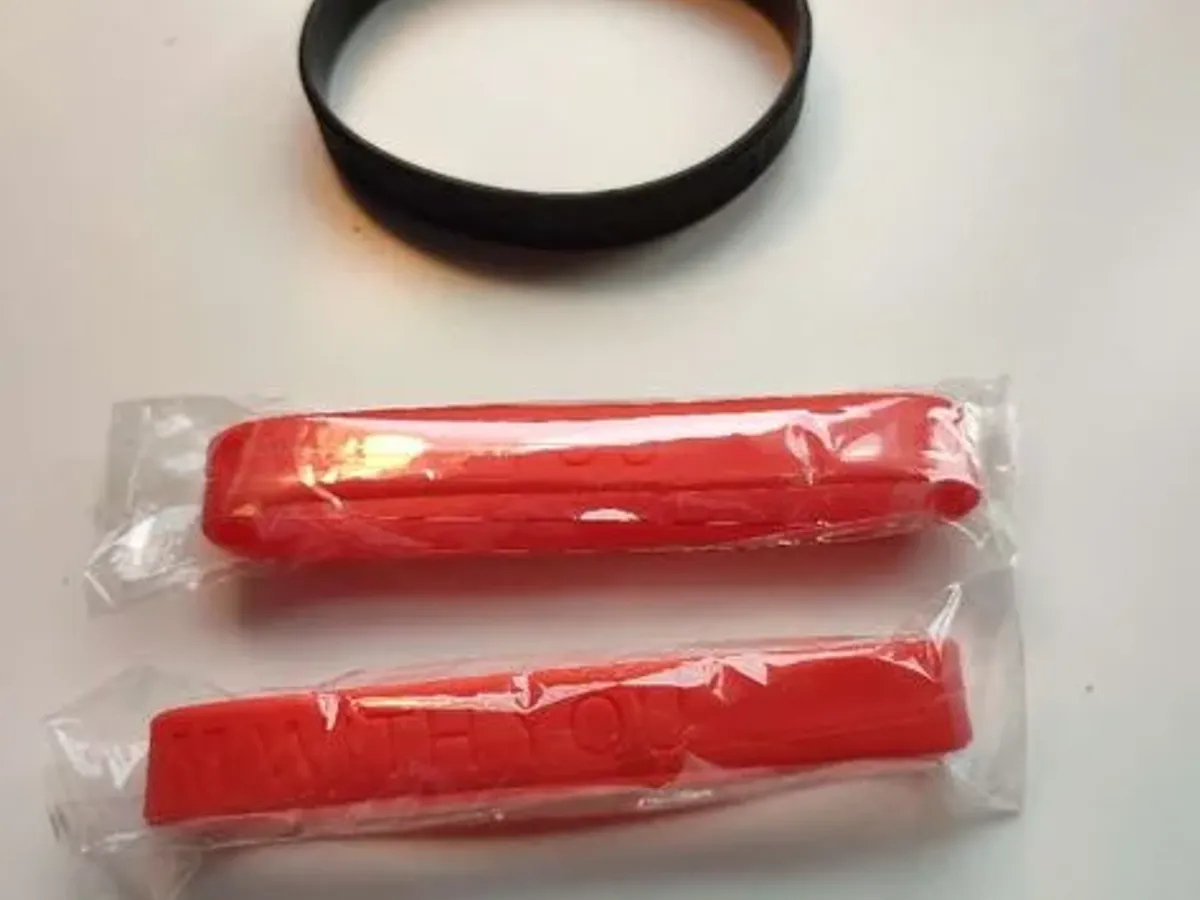 3 Pulseiras de silicone / selicone