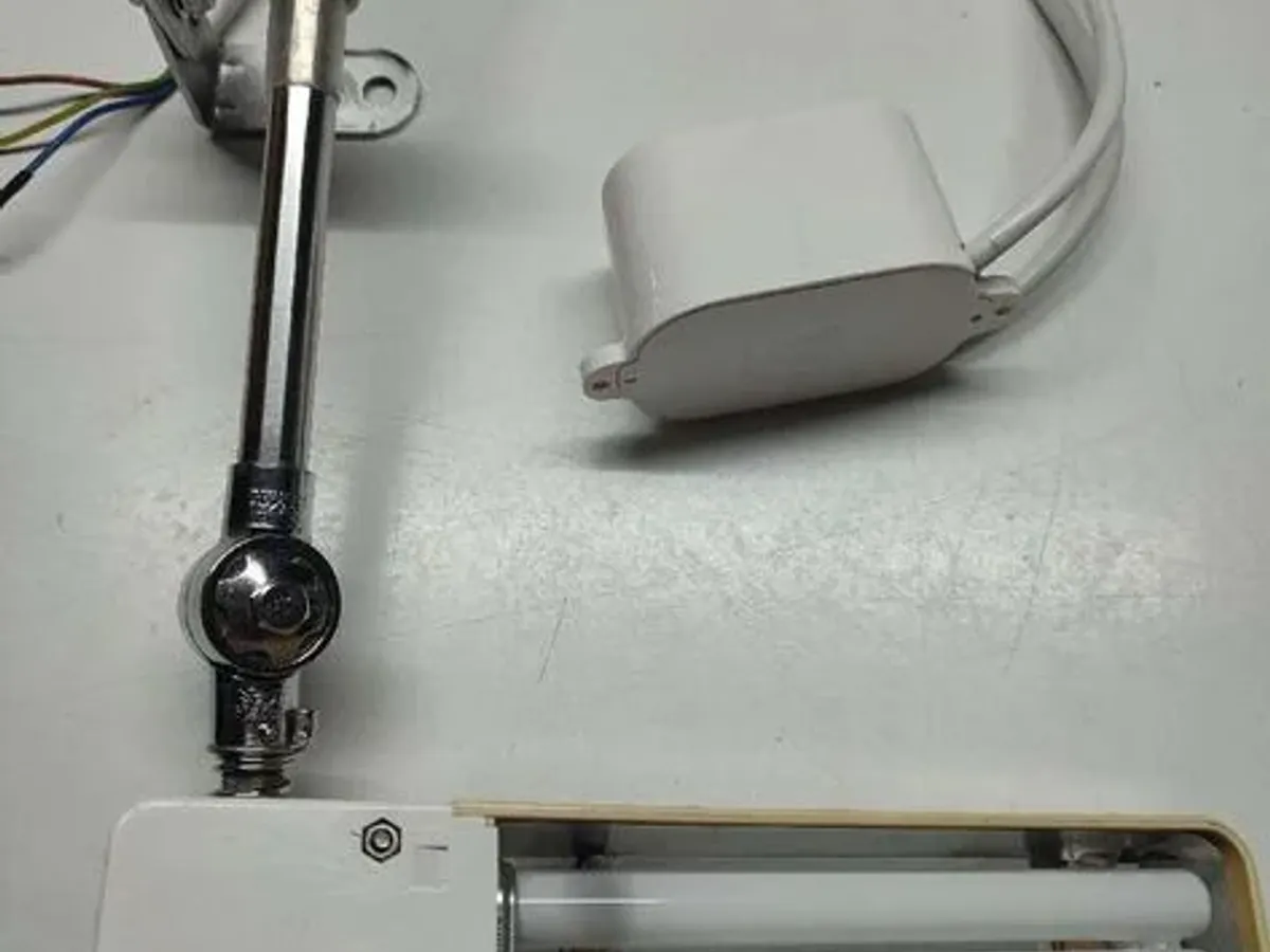 Candeeiro para máquina de costura